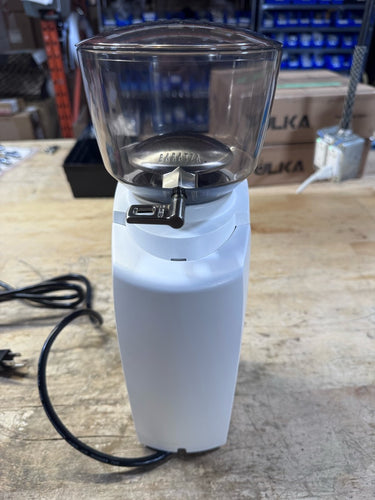 Baratza Vario W Plus (+) Burr Grinder - White |304| - Used - 6 month warranty 