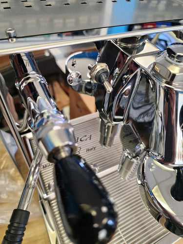 Bezzera Magica E61 Espresso Machine w/ PID |92| - Used - 1-Year Warranty 