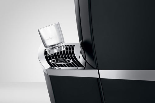 Jura Giga X8c G2 Superautomatic Espresso Machine - Aluminum Black 